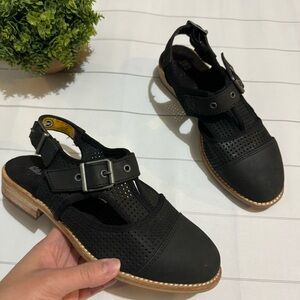CaterpillarNWOT  Black Leather Sling Back Shoes Sandals‎ Women’s Size 5.5